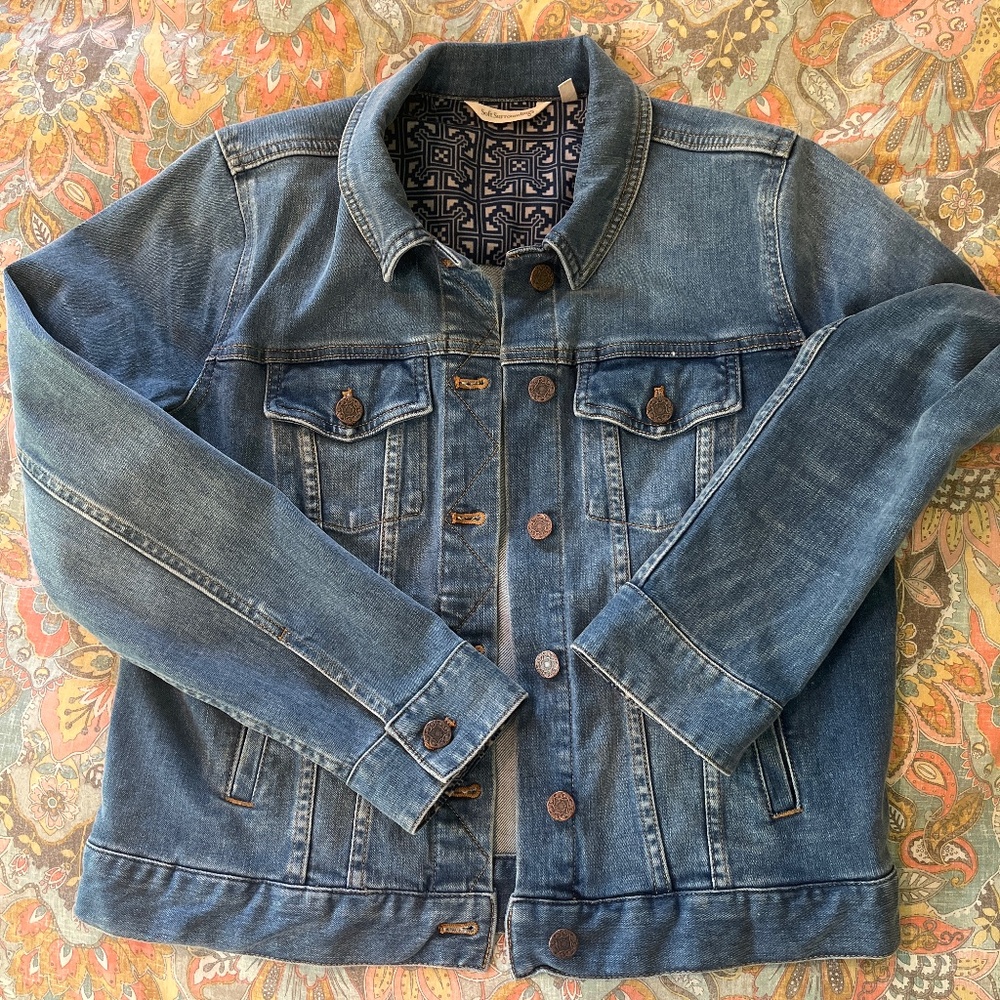 $120 Soft Surroundings ultimate denim jacket with stretch S small
